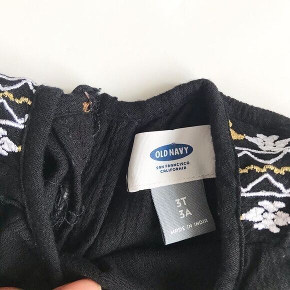 Old Navy black embroidered guazy dress EUC 3T - Picture 3 of 4